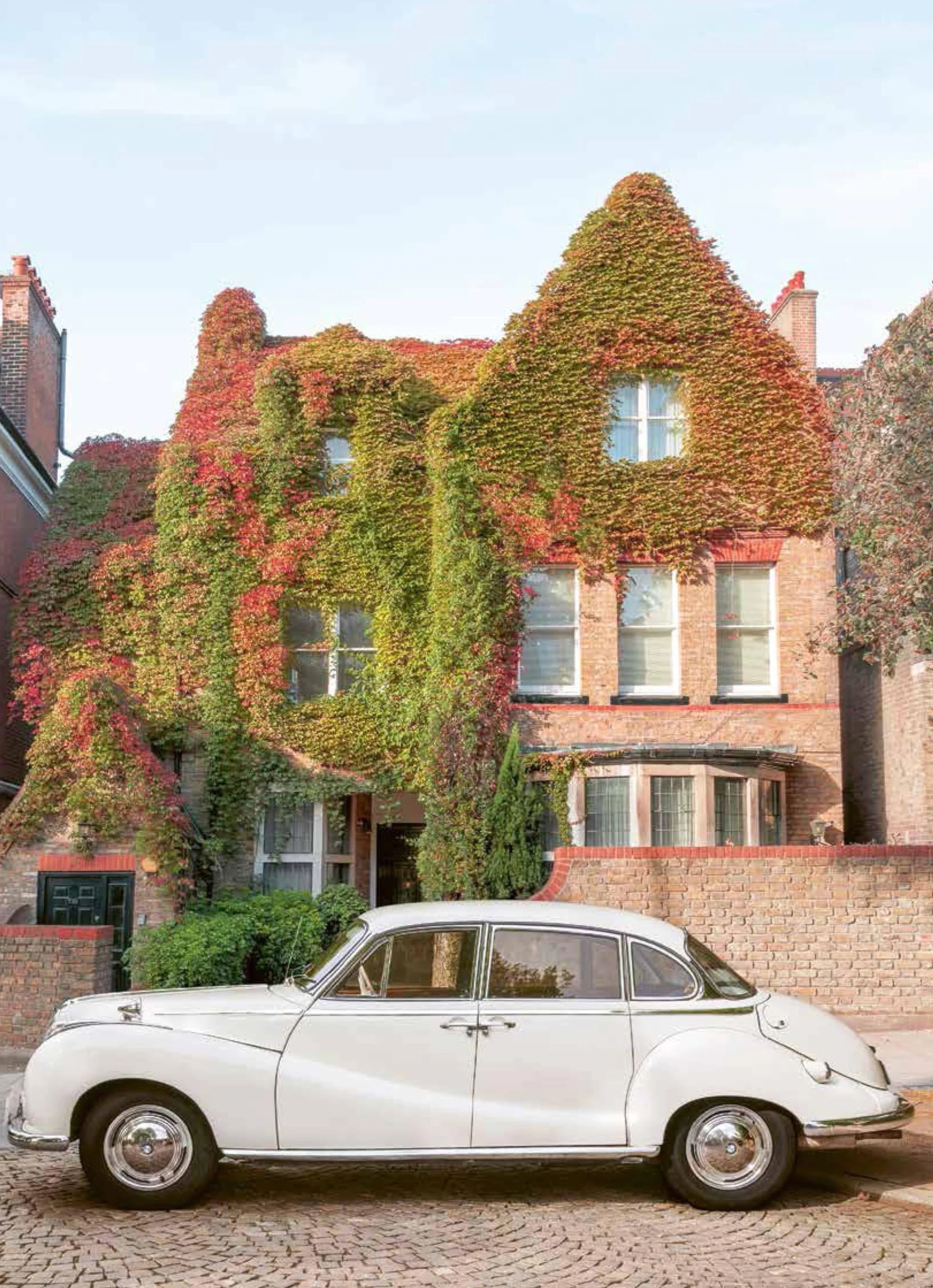 Carchitecture: Houses with horsepower